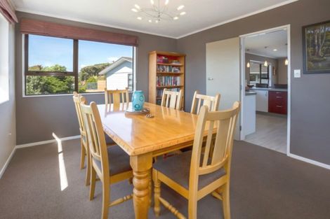 Photo of property in 9 Longitude Place, Whitby, Porirua, 5024
