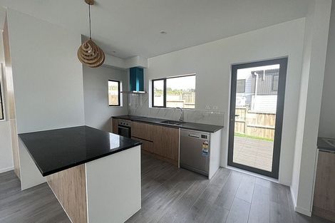 Photo of property in 1b Poruru Close, Papakura, 2110