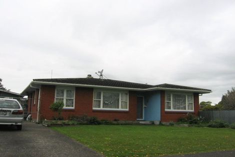 Photo of property in 15 Ellesmere Crescent, Highbury, Palmerston North, 4412