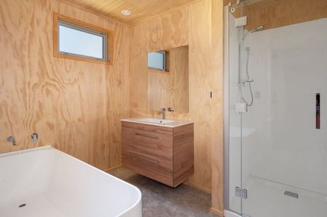 Photo of property in 2 Bell Bird Rise, Picton, 7220