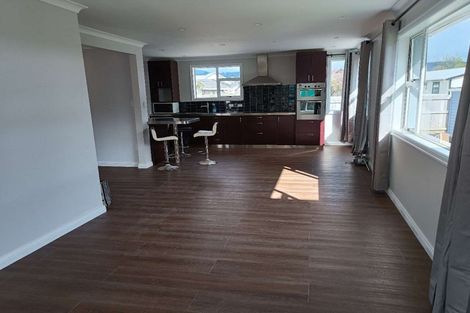 Photo of property in 35 Ruahine Street, Trentham, Upper Hutt, 5018