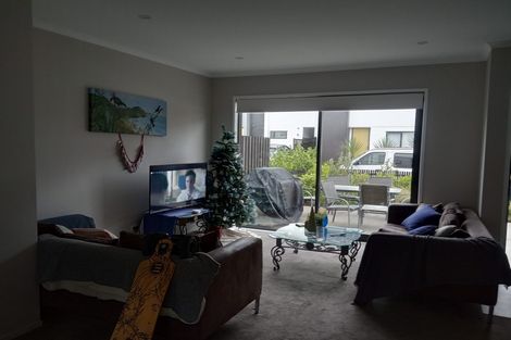 Photo of property in 9 Piko Lane, Hobsonville, Auckland, 0616