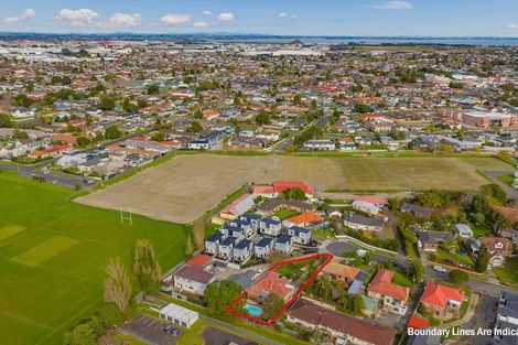 Photo of property in 32 Oakland Avenue, Papatoetoe, Auckland, 2025