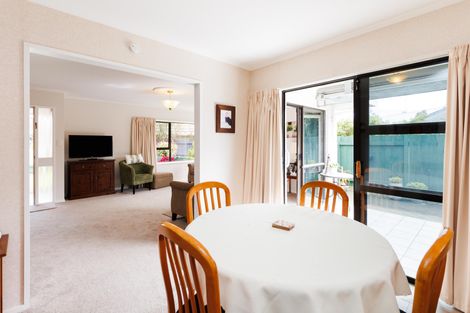 Photo of property in 10 Purdie Place, Milson, Palmerston North, 4414
