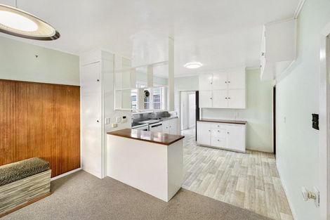 Photo of property in 216 Waddington Drive, Naenae, Lower Hutt, 5011