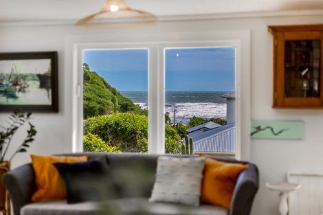 Photo of property in 3 Sand Track, Paekakariki, 5034