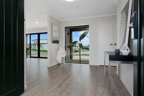 Photo of property in 52 Watkins Road, Cambridge, 3434