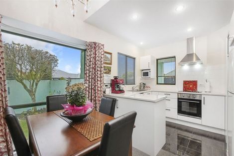 Photo of property in 1/66 Broadhaven Avenue, Parklands, Christchurch, 8083