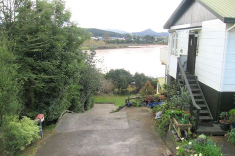Photo of property in 114b Tukere Drive, Whangamata, 3620
