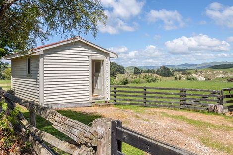 Photo of property in 490 Ngaumu Road, Ngaumu, Masterton, 5890