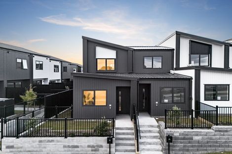 Photo of property in 1/4 Glenburn Road, Hobsonville, 0616