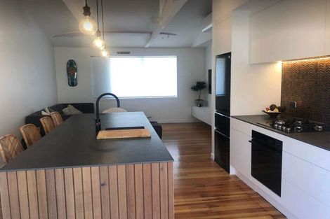 Photo of property in 2/8 Cecil Road, Milford, Auckland, 0620