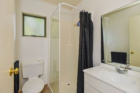 Photo of property in 2/4 Brian Avenue, Forrest Hill, Auckland, 0620