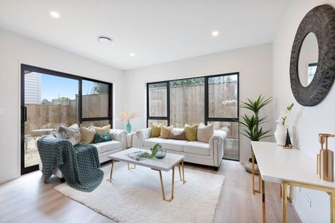 Photo of property in 21c Montgomery Avenue, Belmont, Auckland, 0622