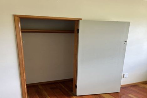 Photo of property in 41 Thornlow Street, Glendene, Auckland, 0602