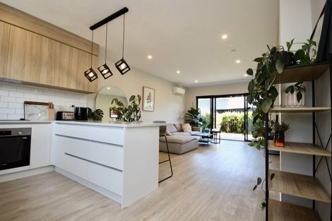 Photo of property in 6/11 Karamu Street, Te Atatu Peninsula, Auckland, 0610