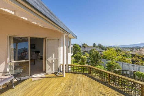 Photo of property in 7 Amokura Street, Waikanae, 5036