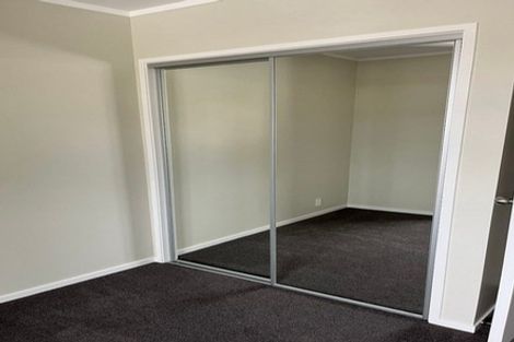 Photo of property in 2/75 Tramway Road, Beach Haven, Auckland, 0626