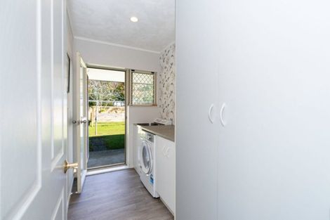 Photo of property in 9 Garth Road, Levin, 5571