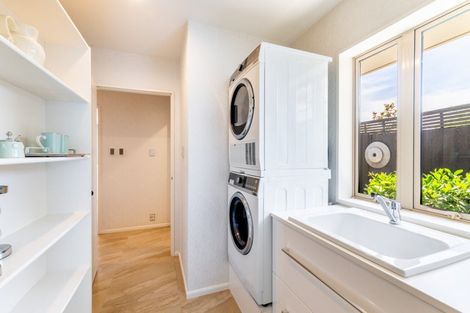 Photo of property in 16a Hadlow Place, Burnside, Christchurch, 8041