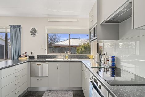 Photo of property in 30 Nikau Street, Inglewood, 4330