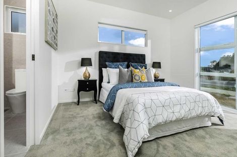 Photo of property in 60 Schoolside Road, Kumeu, 0810