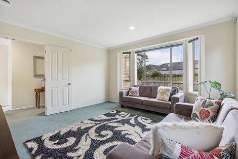 Photo of property in 44 Redcastle Drive, East Tamaki, Auckland, 2013