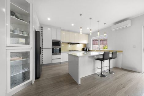 Photo of property in 51 Mt Lebanon Crescent, The Gardens, Auckland, 2105