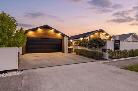 Photo of property in 62 Freedom Drive, Kelvin Grove, Palmerston North, 4414