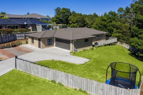 Photo of property in 84 Tiriwa Drive, Massey, Auckland, 0614