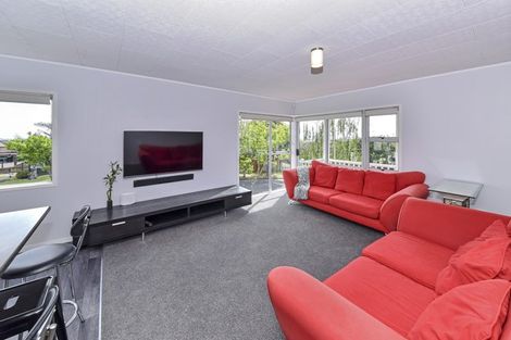 Photo of property in 155 Ransom Smyth Drive, Goodwood Heights, Auckland, 2105