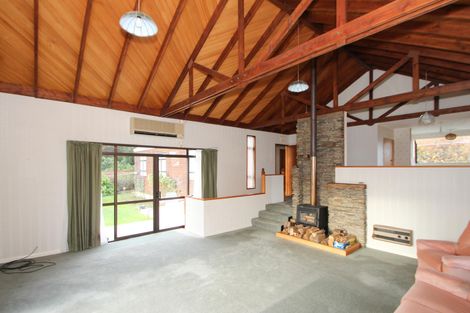 Photo of property in 33 Leven Street, South Hill, Oamaru, 9400