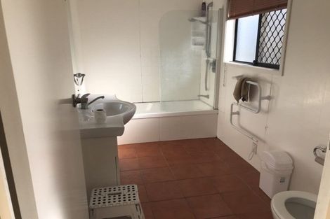 Photo of property in 51 Clevedon Road, Papakura, 2110