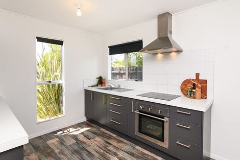 Photo of property in 36 Acacia Street, Kelvin Grove, Palmerston North, 4414