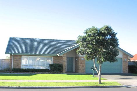 Photo of property in 7 Croftview Road, Wattle Downs, Auckland, 2103