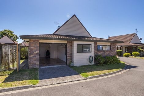 Photo of property in Rimu Village, 17/72 Rimu Road, Raumati Beach, Paraparaumu, 5032