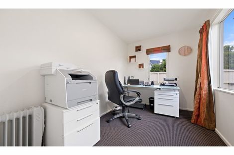 Photo of property in 10 Yeovil Place, St Albans, Christchurch, 8052