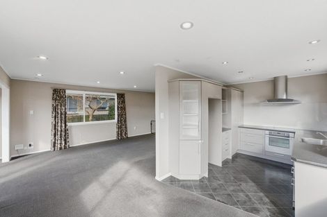 Photo of property in 21 Truby King Street, Merrilands, New Plymouth, 4312