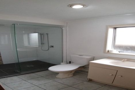 Photo of property in 19 St Catherine Crescent, West Harbour, Auckland, 0618