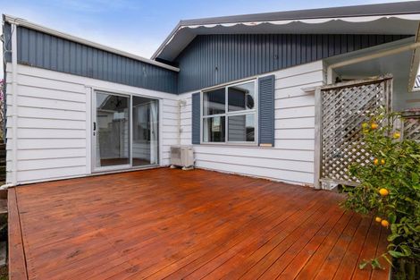 Photo of property in 7 Rennell Street, Frankleigh Park, New Plymouth, 4310