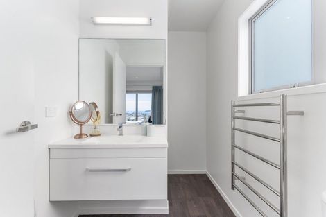 Photo of property in 111 Te Pamahue Drive, Whangamata, 3620