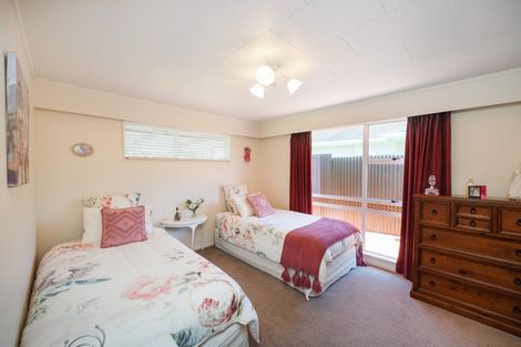 Photo of property in 17 Aintree Crescent, Awapuni, Palmerston North, 4412
