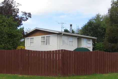 Photo of property in 12 Inver Street, Glen Eden, Auckland, 0602