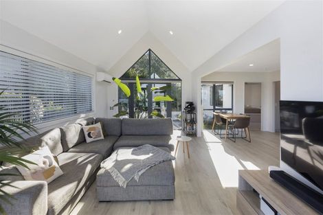 Photo of property in 26b Cornwall Road, Lyttelton, 8082