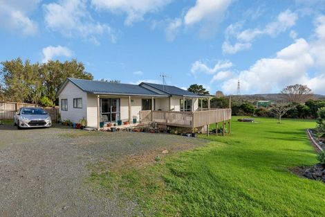 Photo of property in 19 Marsden Point Road, Ruakaka, 0116