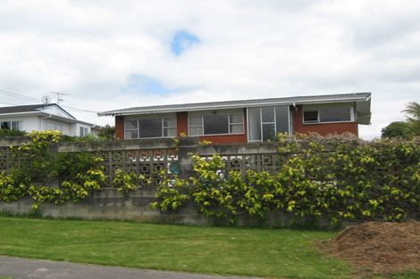 Photo of property in 27 Tiri Road, Manly, Whangaparaoa, 0930