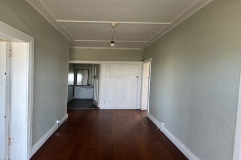 Photo of property in 12 Karepa Street, Brooklyn, Wellington, 6021