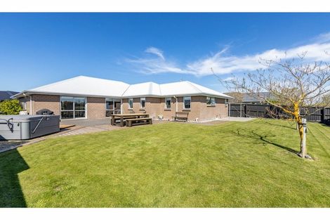 Photo of property in 25 Lancewood Way, Rangiora, 7400