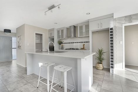 Photo of property in 16 Cole Thomas Place, Huntington, Hamilton, 3210