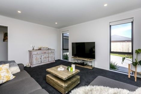 Photo of property in 3 Roy Johns Way, Bell Block, New Plymouth, 4312